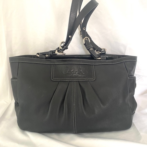 Coach Handbags - Coach East West Black Leather Bag Tote Purple Lining